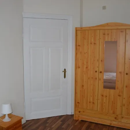 Bernhard بيت للعطل